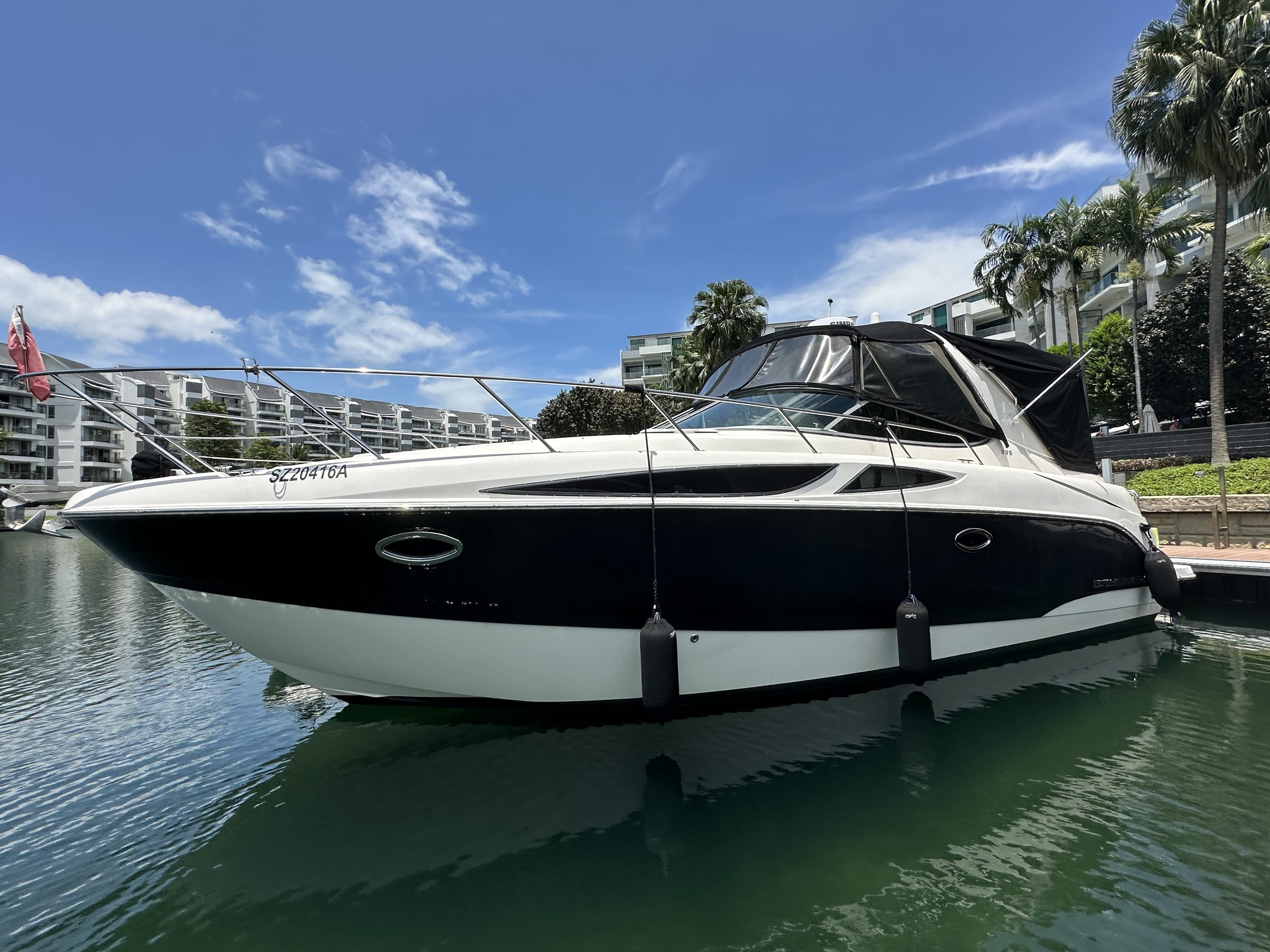 Bayliner 335 SB · 2012 en venta en Singapur