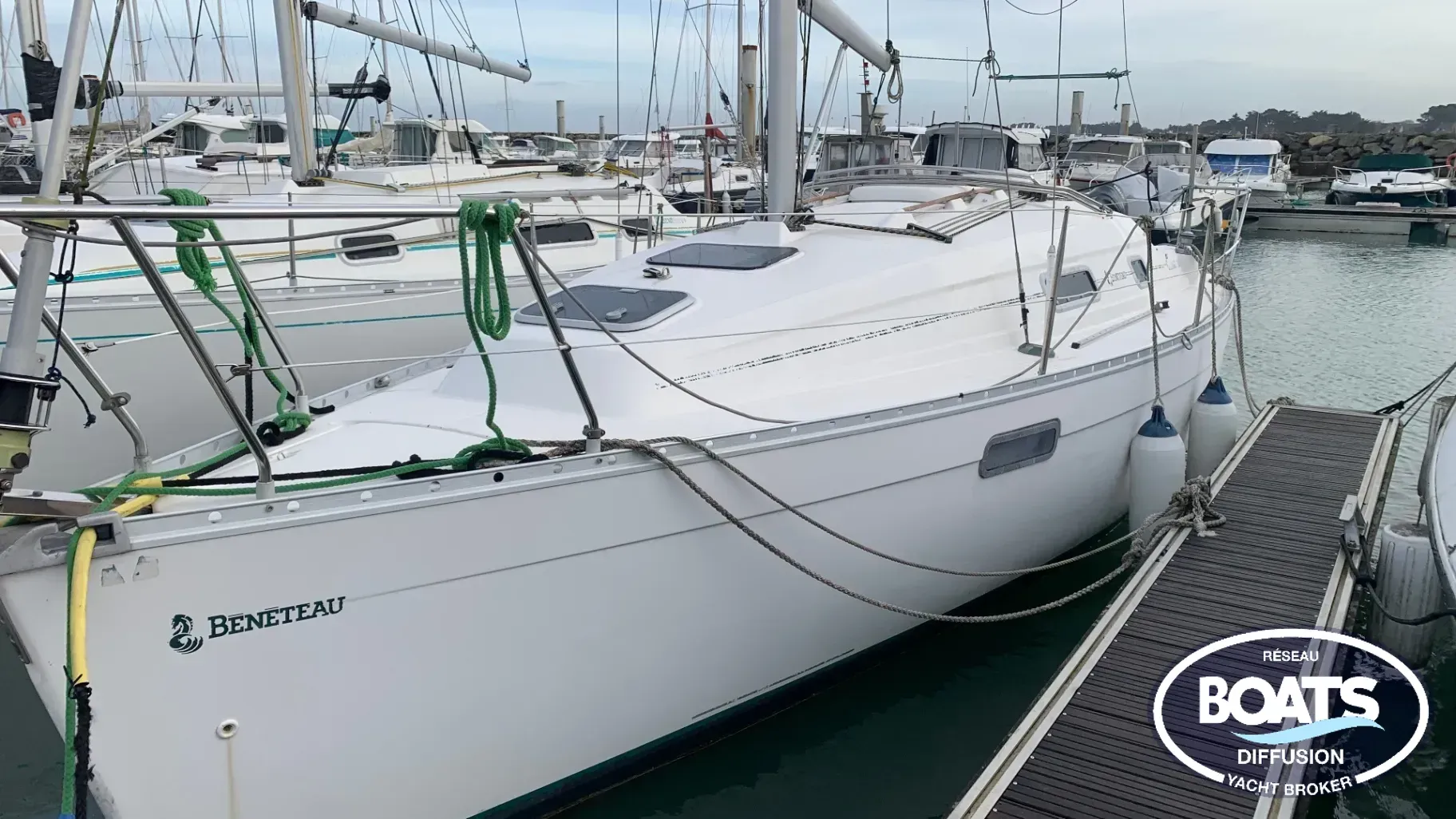 BENETEAU OCEANIS 281 · 1995 en venta en Otra zona