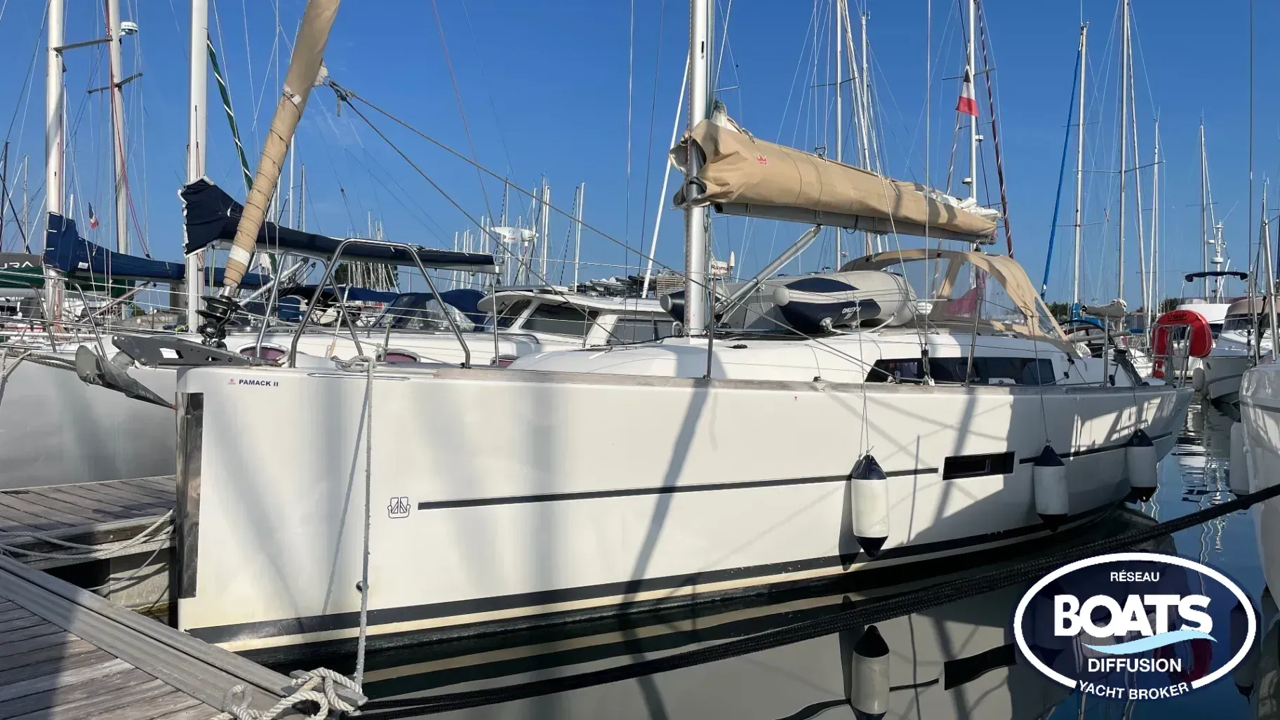 Dufour 310 GRAND LARGE · 2017 en venta en Otra zona