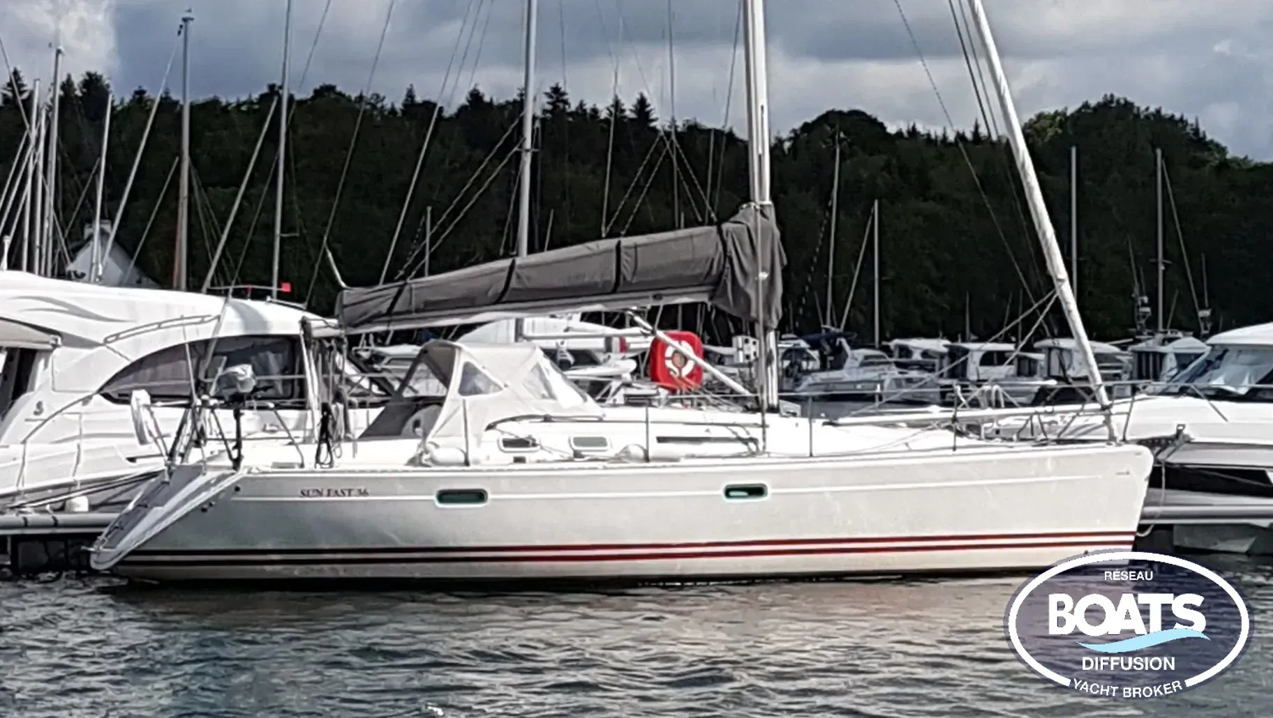 JEANNEAU SUN FAST 36 · 1993 en venta en Otra zona
