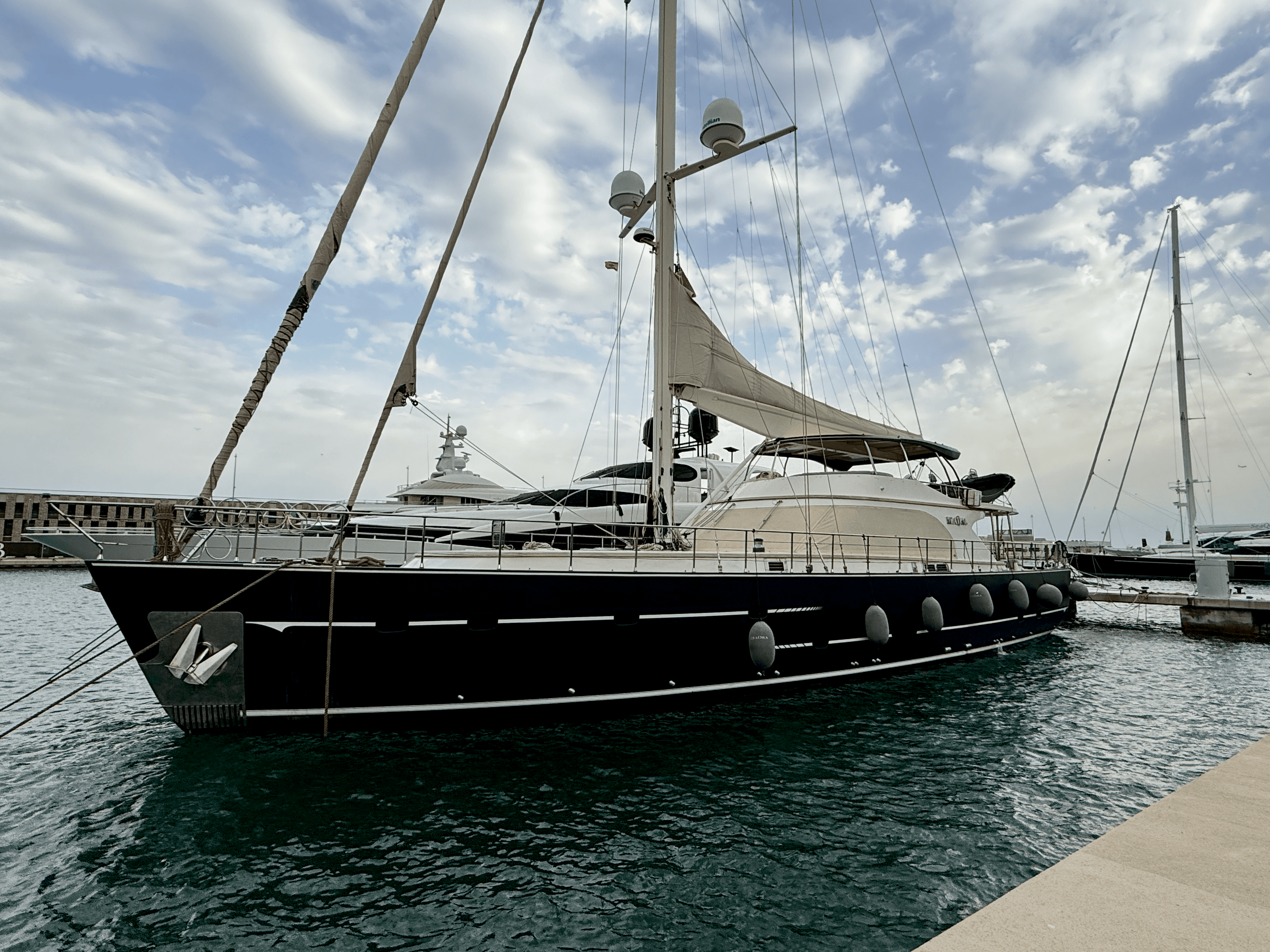 Mural Yachts Eraora 28m · 2011 en venta en Barcelona y Maresme
