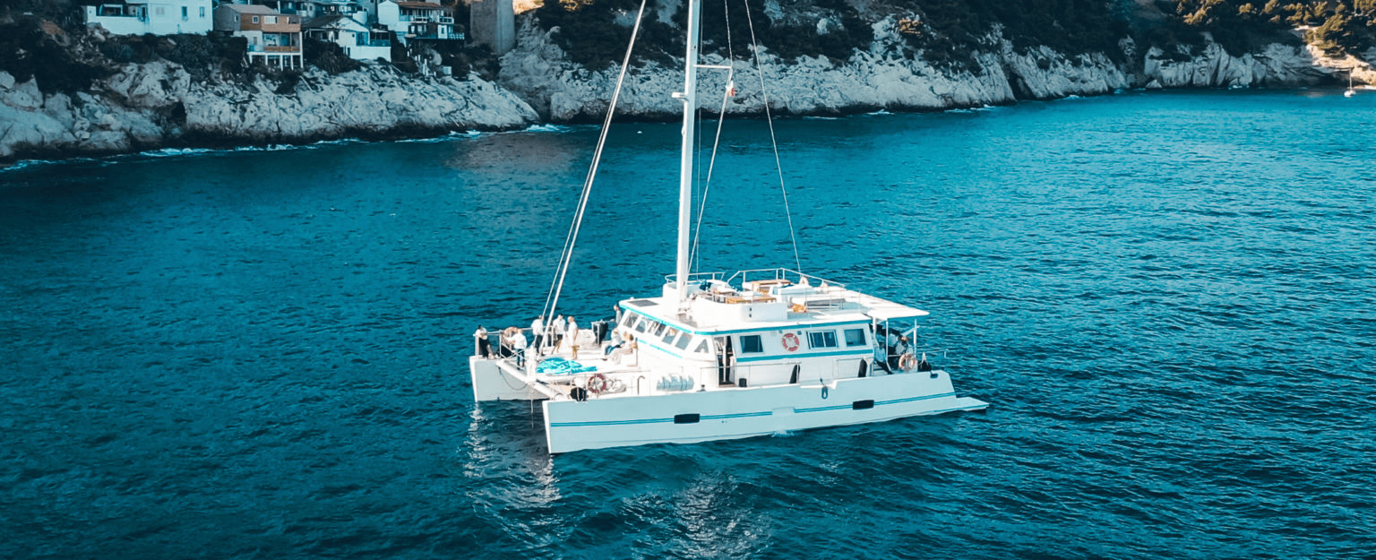 Custom Maxi Day Charter Catamaran 65 · 2017 en venta en Costa Azul