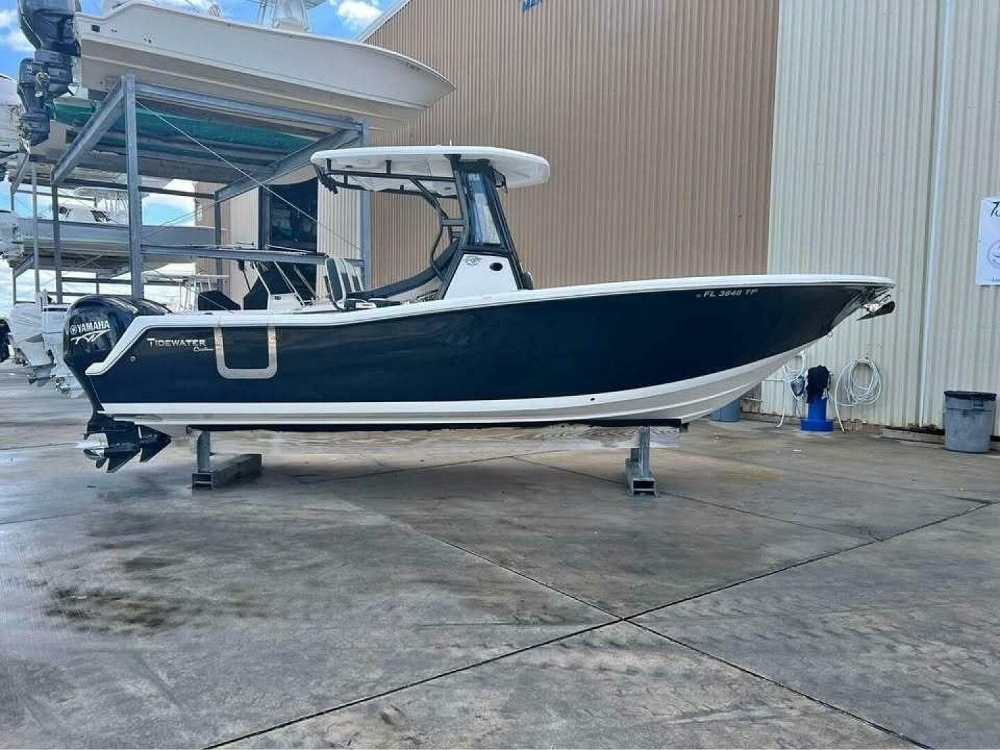 Tidewater 256 CC Adventure · 2023 en venta en Florida