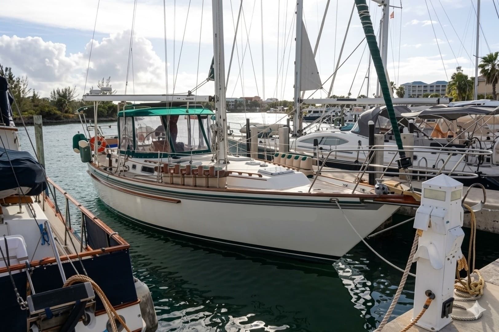 Endeavour 42 CC · 1985 en venta en Florida