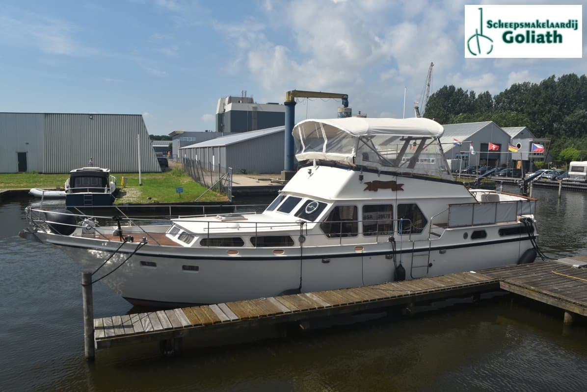 Van Der Valk 1300 Fly Bridge · 1983 zu verkaufen – Niederlande und Belgien