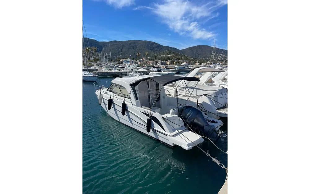 Beneteau Antares 8 · 2019 en venta en Costa Azul
