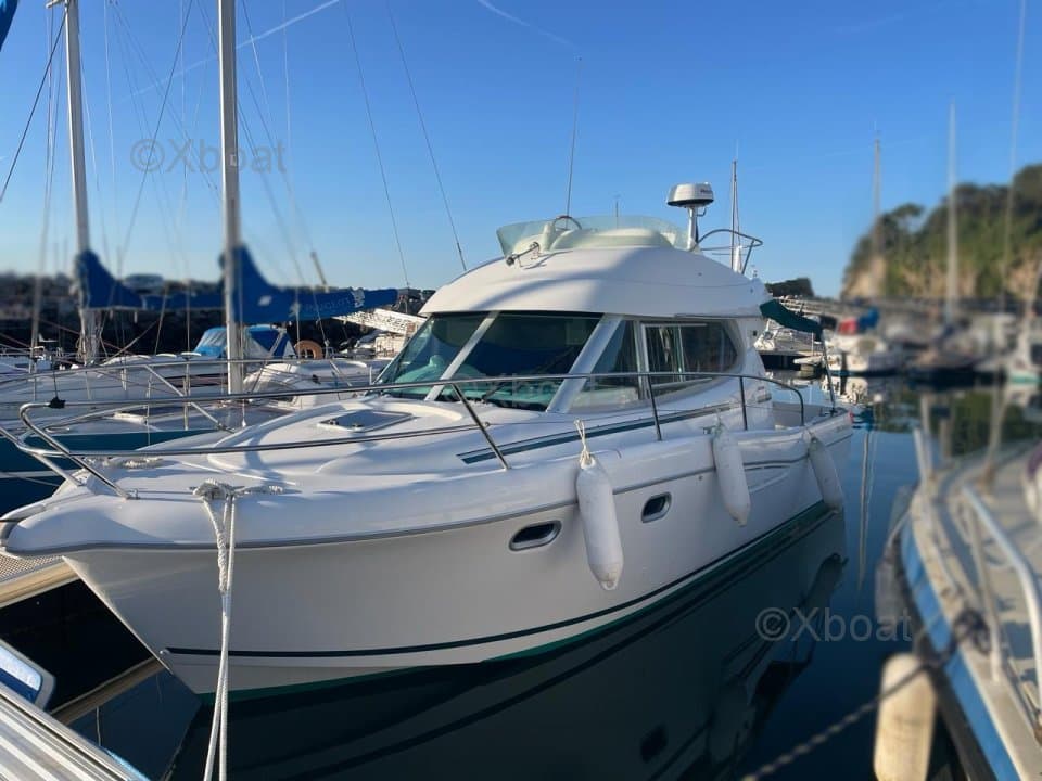 Jeanneau MERRY FISHER 925 FLY · 2005 en venta en Bretaña