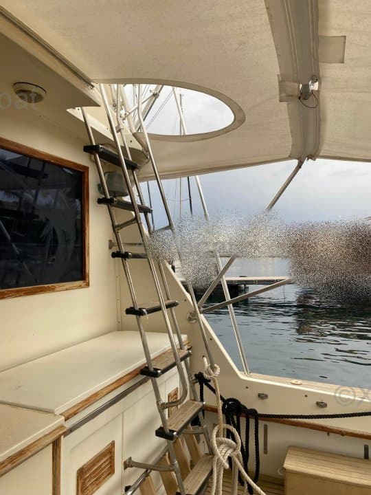 Hatteras 51 · 1981 en venta en Cerdeña