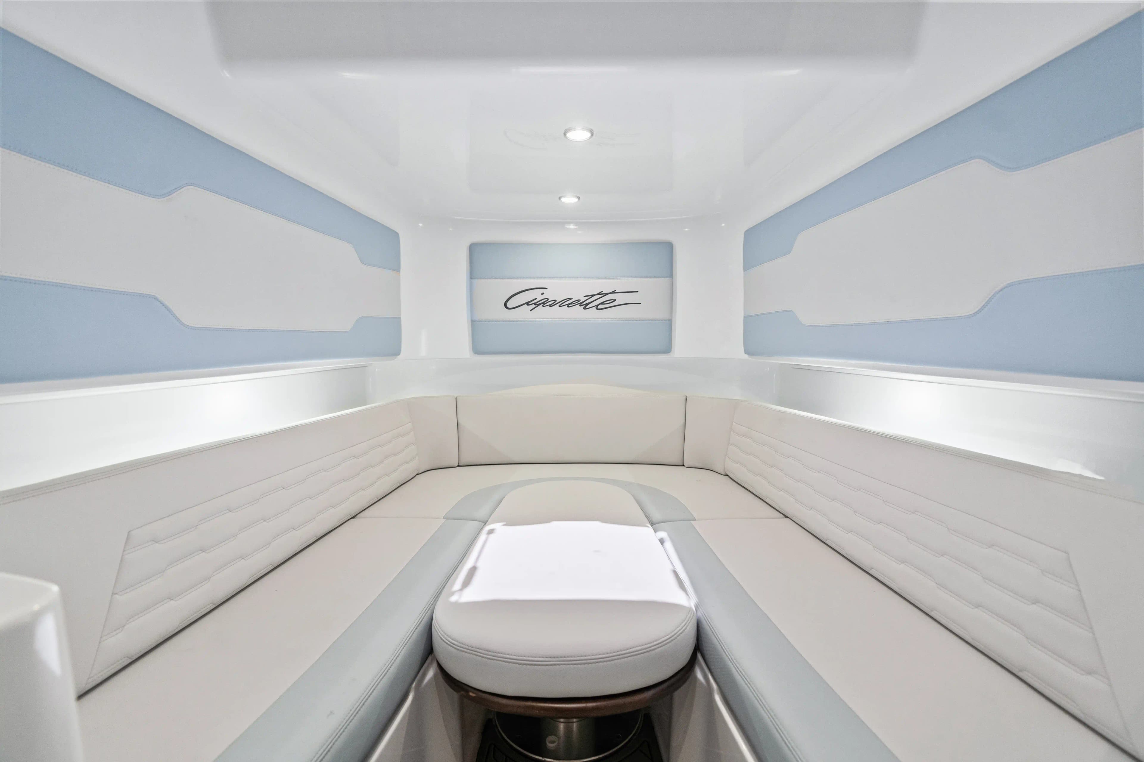 Cigarette 42 Auroris · 2024 en venta en Florida