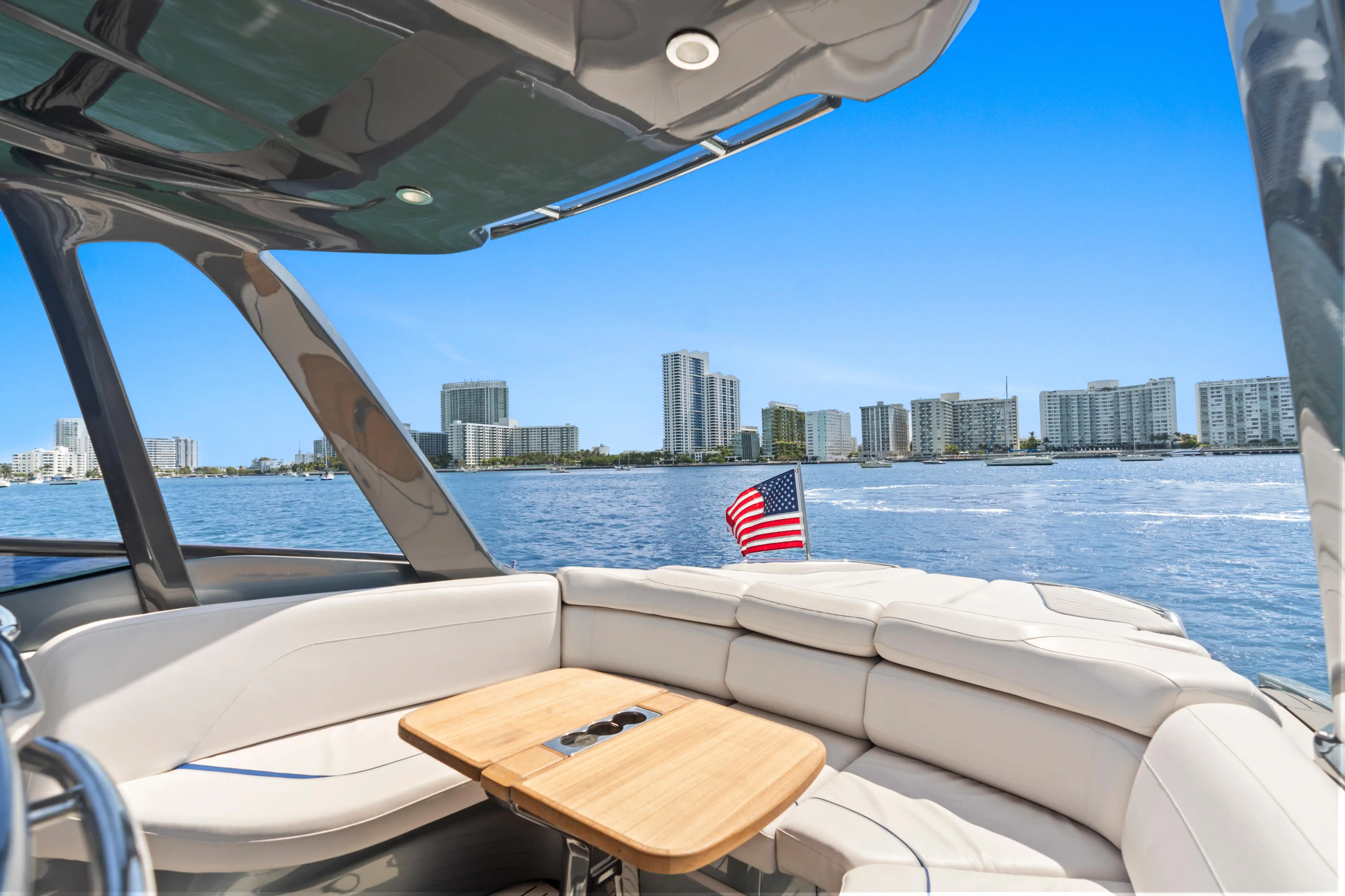 Princess R35 · 2021 en venta en Florida